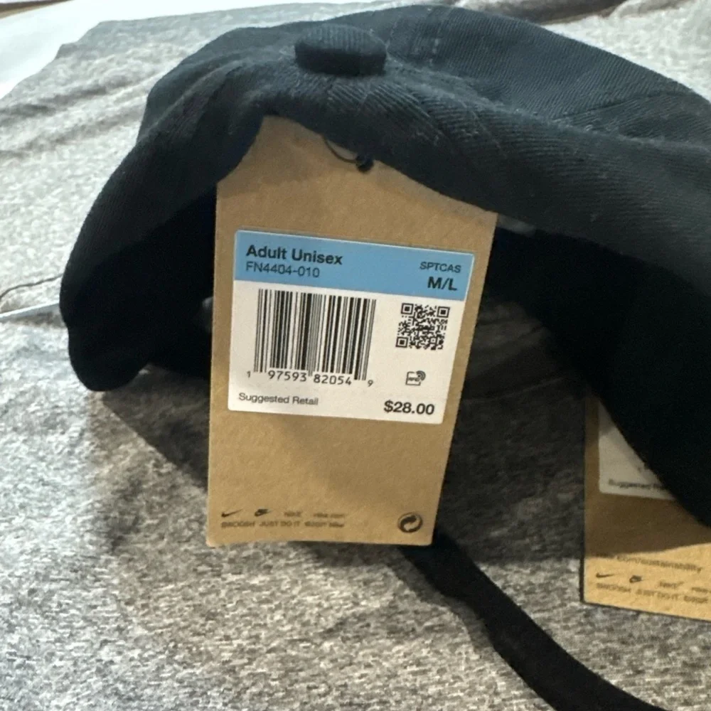 Nike nwt unisex